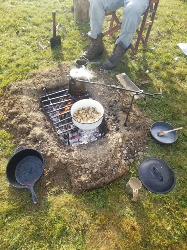 CAMP GRILL,24×24 hand forged, heavy duty. bag included! Seen on fallout - Image 7